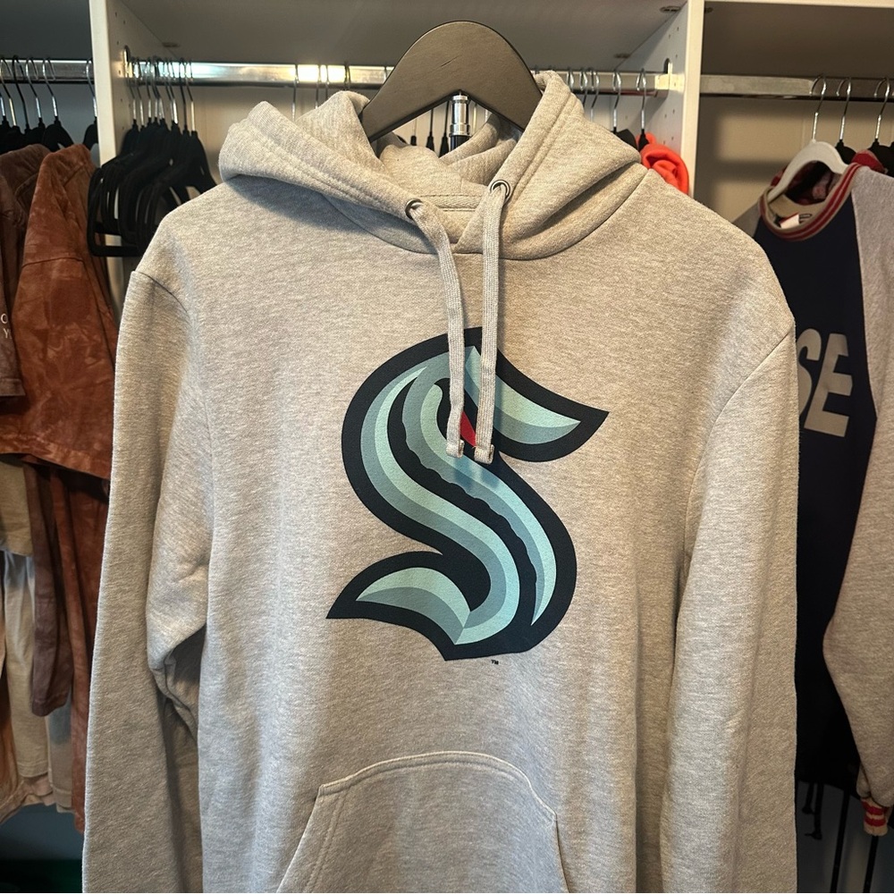 Seattle Kraken Primary Logo Hoodie BNWT Size Large